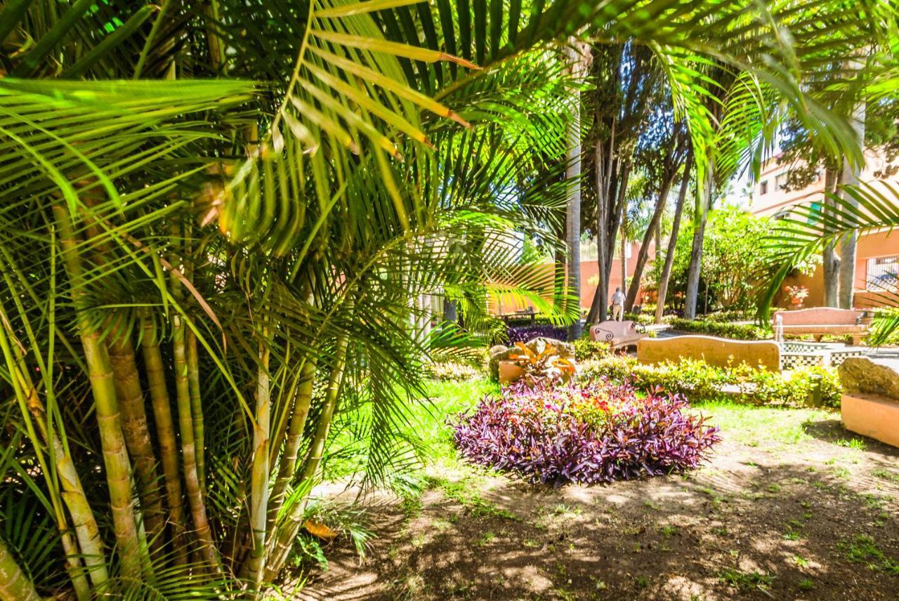 Hostal Tropical Almunecar Luaran gambar