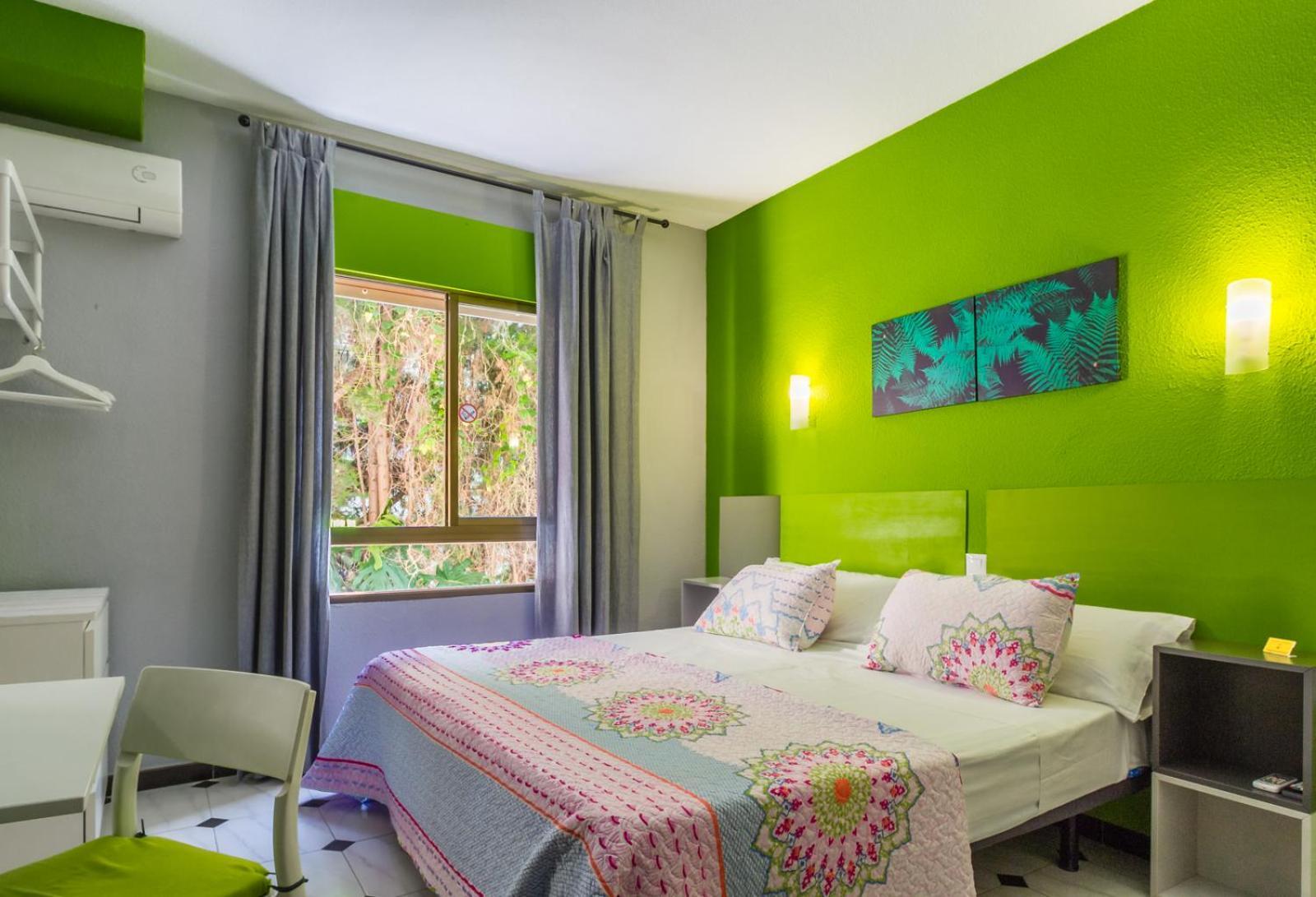 Hostal Tropical Almunecar Luaran gambar
